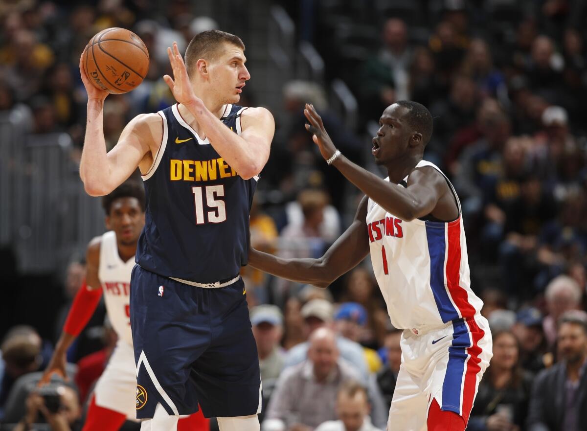 Jokic Scores Nuggets Smack Pistons